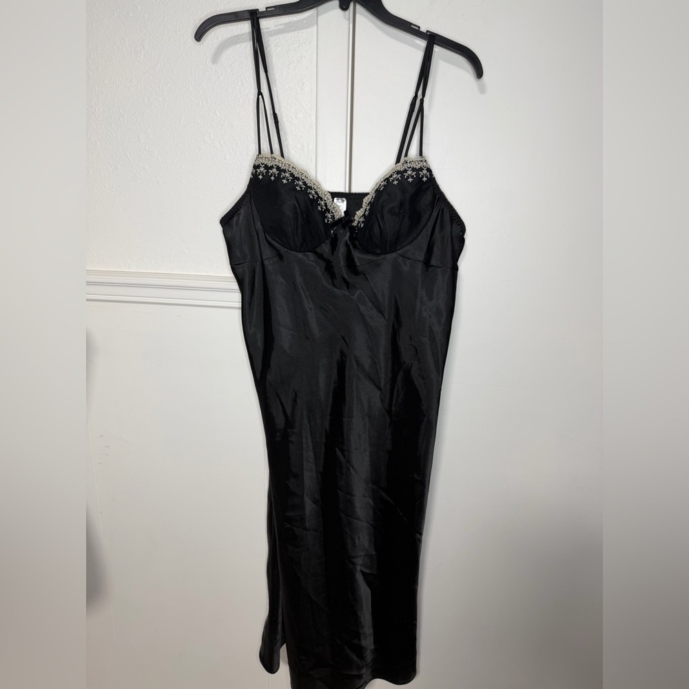 Enchanting Black Lace Trim Sleepwear Dress size 2X